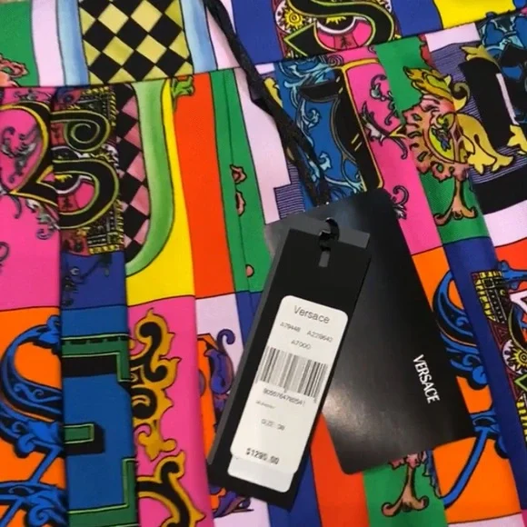 Multi Colored Versace pleated skirt size 38 (small) - Picture 3 of 3